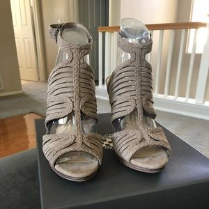 Vince Camuto Janil